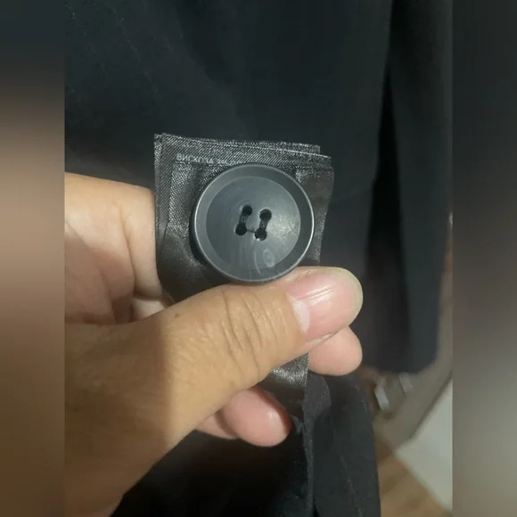 H&M pin stripe blazer. Size XL . Used gently - Picture 8 of 9